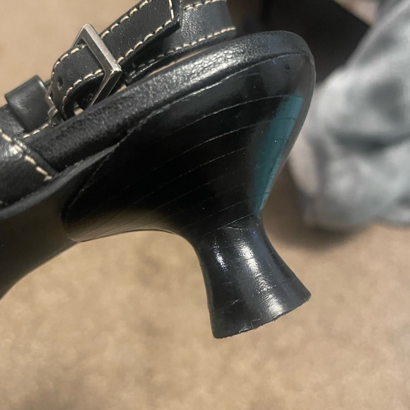 Trotters Sandals with 1” Heel. Worn Once. Great Shape - Picture 11 of 11